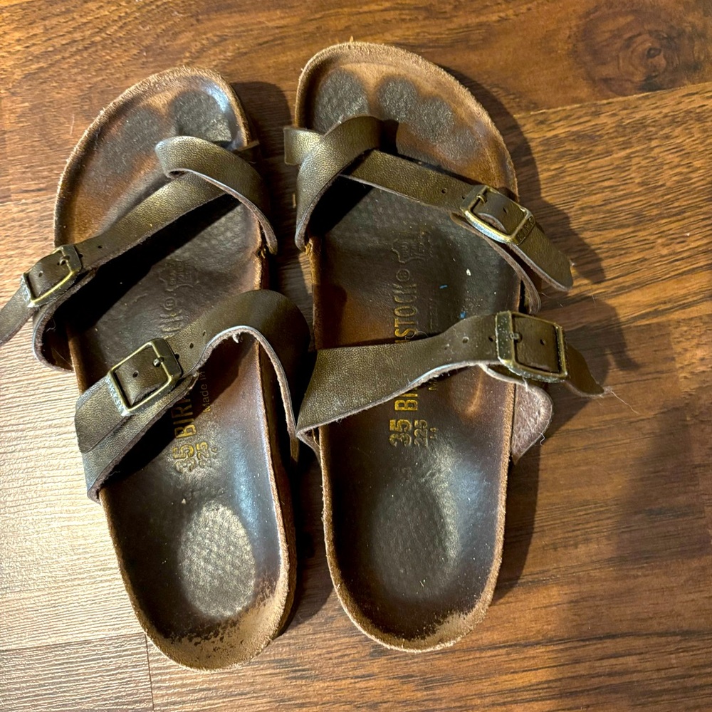 Birkenstock Mayari Sandals. Sz 35